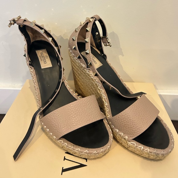 Valentino Taupe Leather Rockstud Espadrille Wedge Sandals - Picture 3 of 4